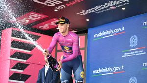 Italianul Jonathan Milan a câştigat etapa a 13-a a Turului Italiei » Rezumatul cursei