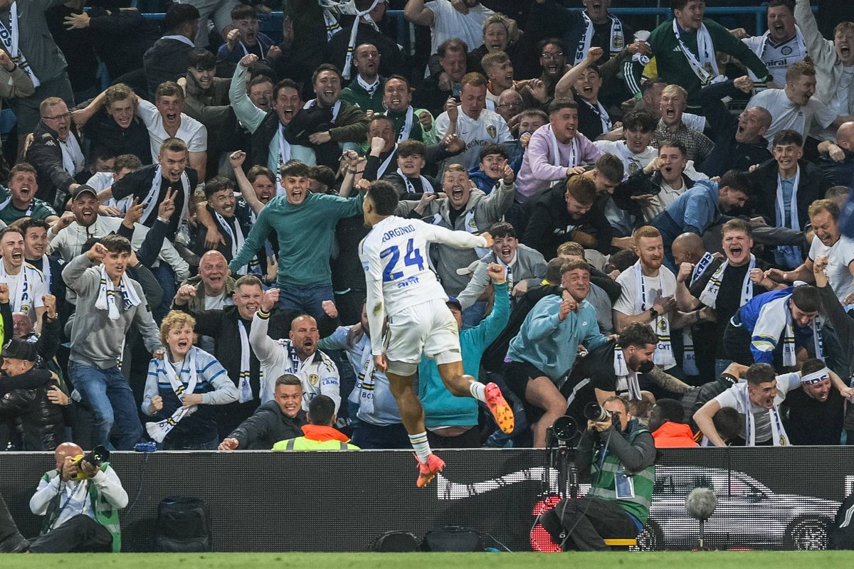 Știm finala pentru ultimul loc de Premier League » Imagini senzaționale pe Elland Road și St. Mary's Stadium