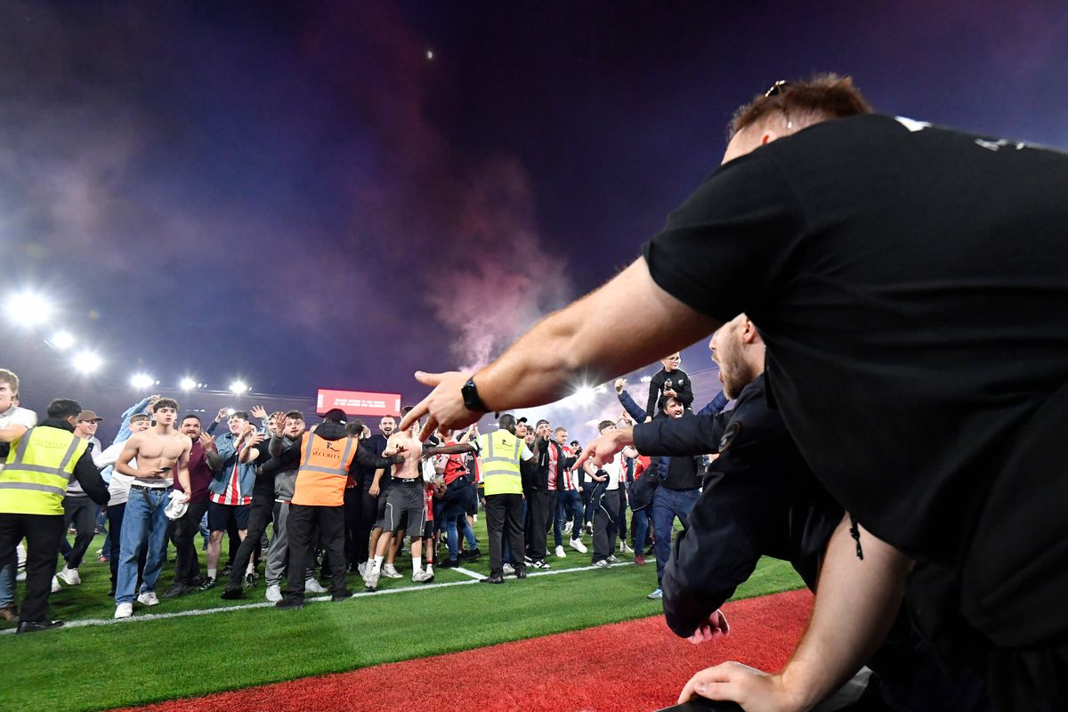 Știm finala pentru ultimul loc de Premier League » Imagini senzaționale pe Elland Road și St. Mary's Stadium