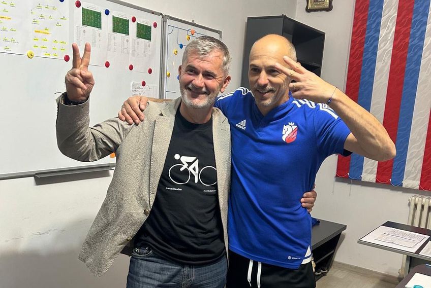 FC Botoșani a învins-o cu 1-0 pe CS Mioveni în manșa tur a barajului pentru promovarea/menținerea în Superligă. Finanțatorul Valeriu Iftime și antrenorul Bogdan Andone au sărbătorit împreună.
