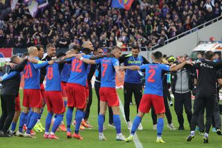 FCSB - Universitatea Craiova, fiesta roș-albastră » Ole, ola, salutați campioana! 10 detalii de la hora bucuriei FCSB
