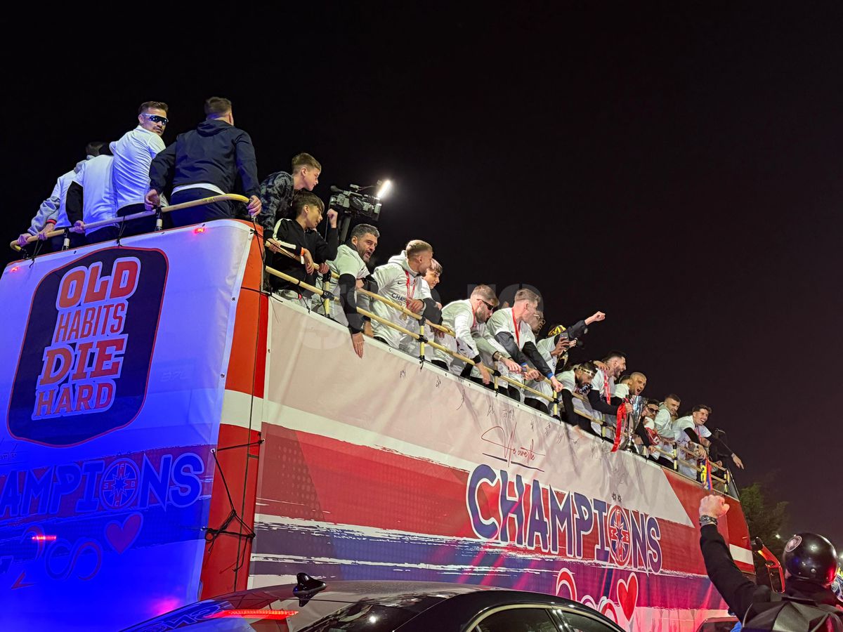 FCSB, petrecere în autocar