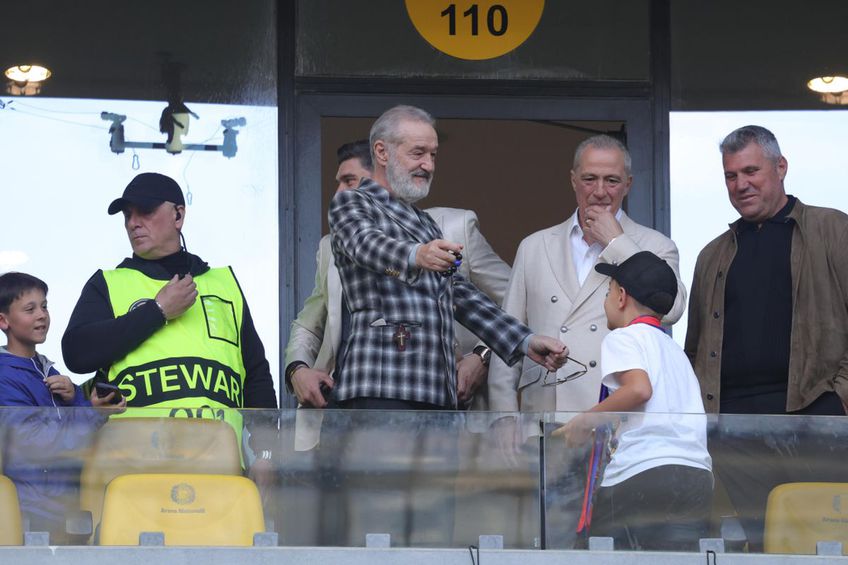 FOTO Gigi Becali, apariție spectaculoasă și o promisiune la venirea pe Arena Națională: „O să o aduc aici!”