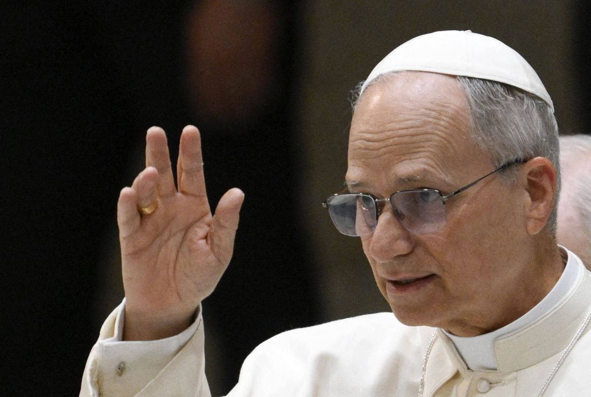 Ce mașină „și-a tras” Papa Leon al XIV-lea! Modelul din 2026, cu detalii personalizate pentru Vatican