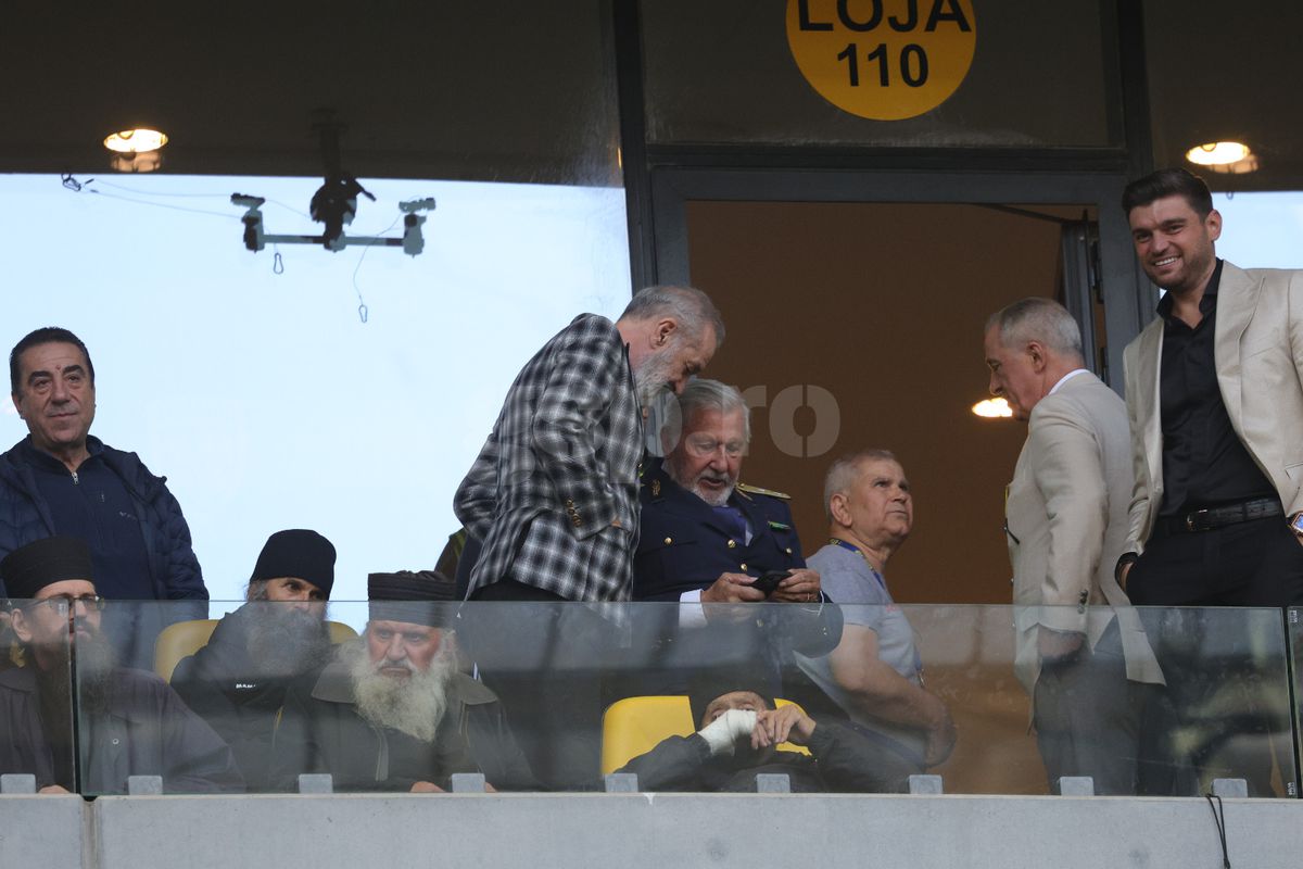 Marius Șumudică, ironizat de cel mai celebru fan al campioanei FCSB: „Înseamnă că se pricepe”