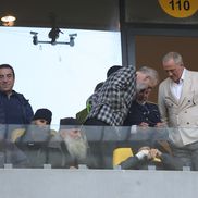 Ilie Năstase, Teia Sponte, Gigi Becali. FCSB, campioană Superligă 2024-2025. Foto: Ionuț Iordache (GSP.RO)