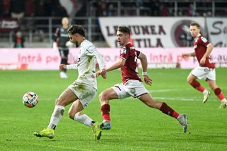 Pe picior de plecare, fotbalistul din Superliga aruncă peste umăr: „Sunt cel mai bun Under care a fost vreodată pe aici!”