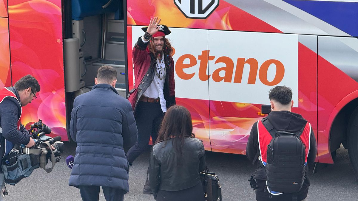 FCSB - Universitatea Craiova, fiesta roș-albastră » Ole, ola, salutați campioana! 10 detalii de la hora bucuriei FCSB