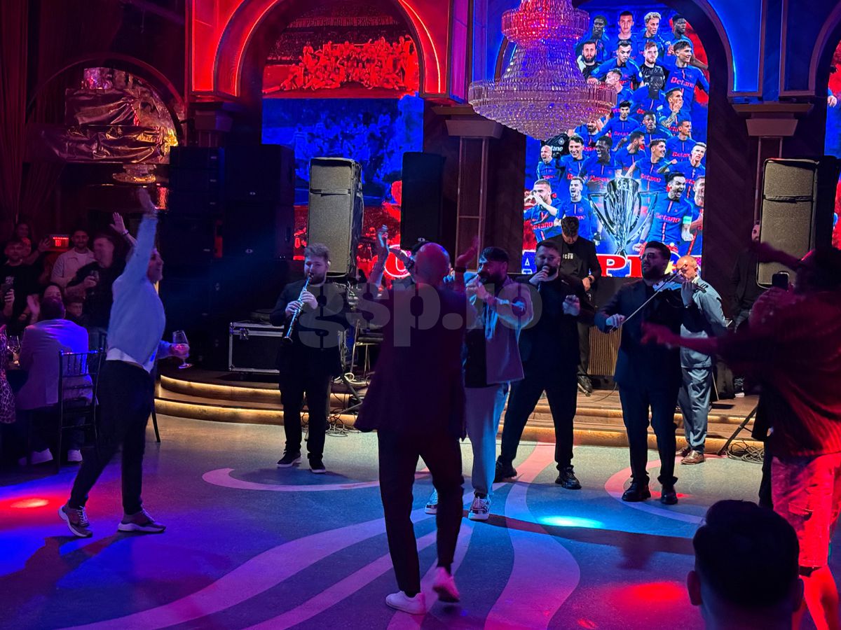 FCSB, petrecere în club