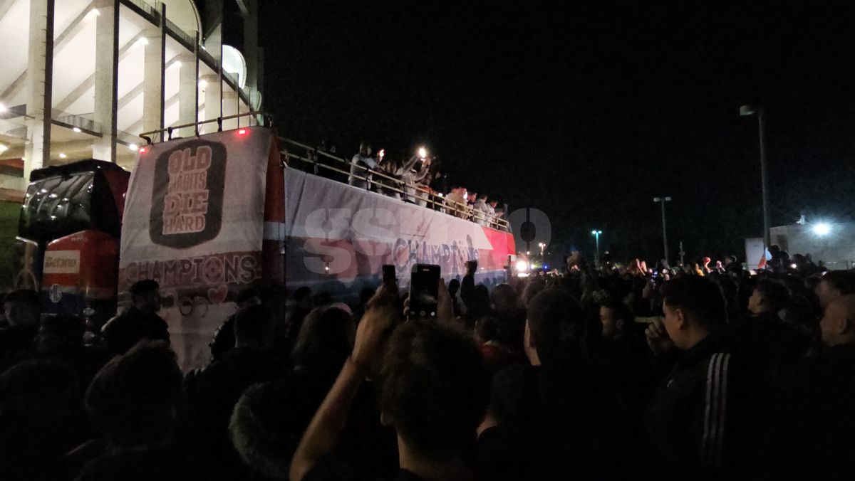 FCSB, petrecere în autocar