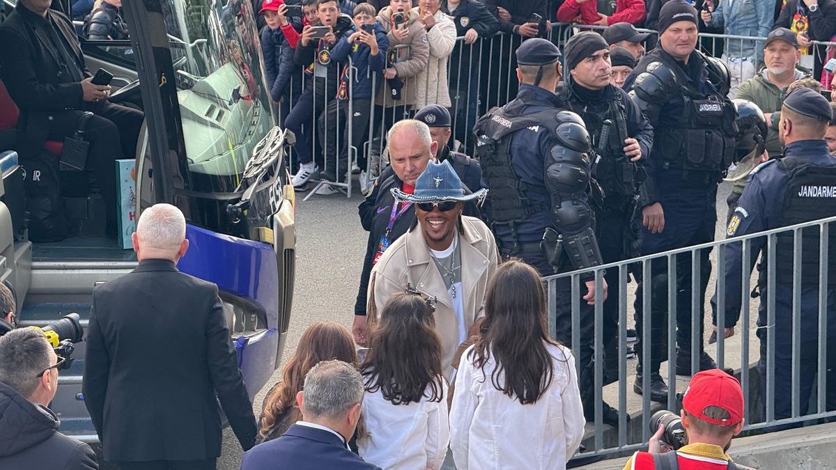 FCSB - Universitatea Craiova, fiesta roș-albastră » Ole, ola, salutați campioana! 10 detalii de la hora bucuriei FCSB