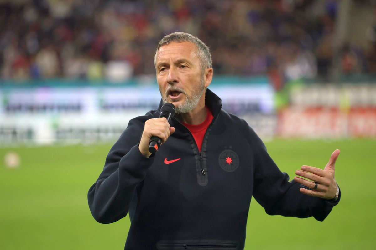 Ce s-a întâmplat în pauza petrecerii de titlu de la FCSB - Universitatea Craiova: „Așa cum v-am obișnuit”