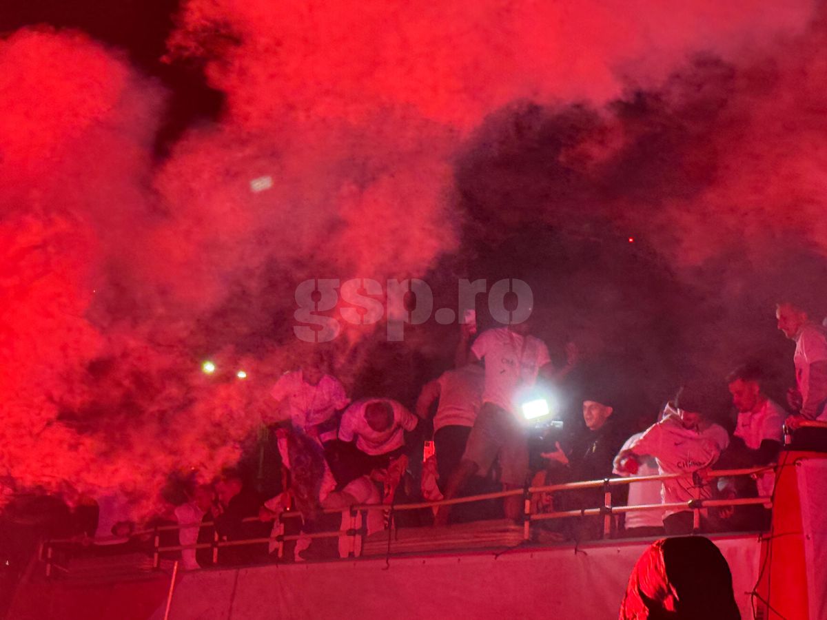 Basarab Panduru, șocat după party-ul de titlu al FCSB-ului: „Incredibil! Cum să nu dea nimeni 5 milioane pe el?”