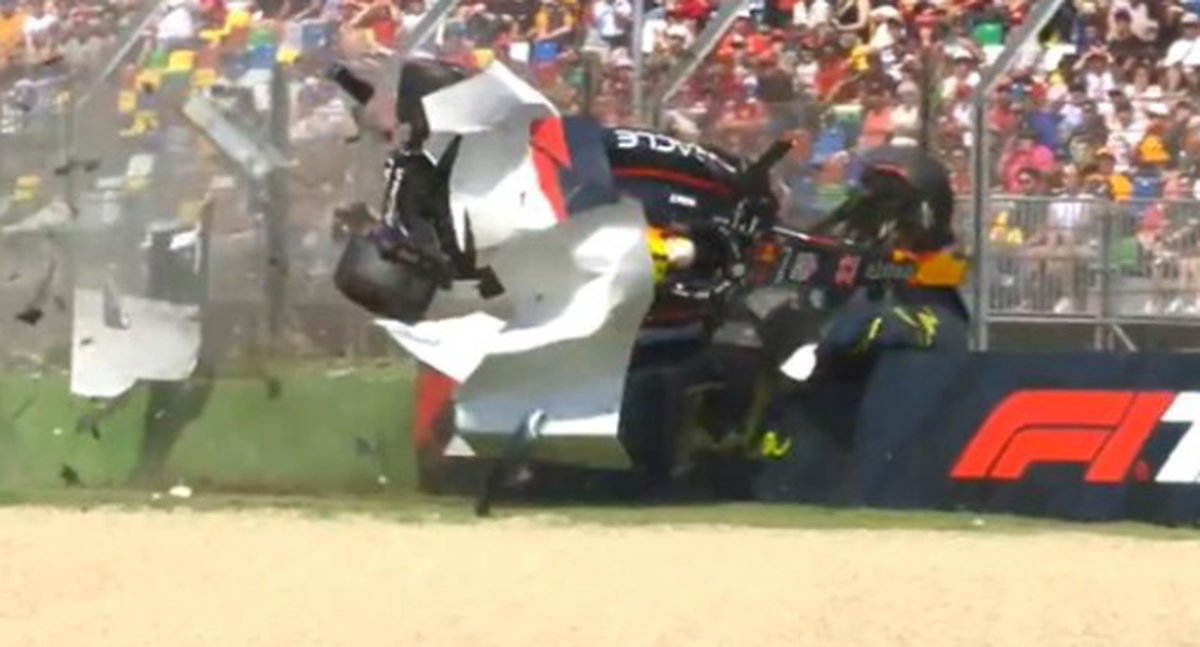 Accident horror în prima sesiune de calificări de la Imola »  S-a răsucit cu mașina la 240 km/h