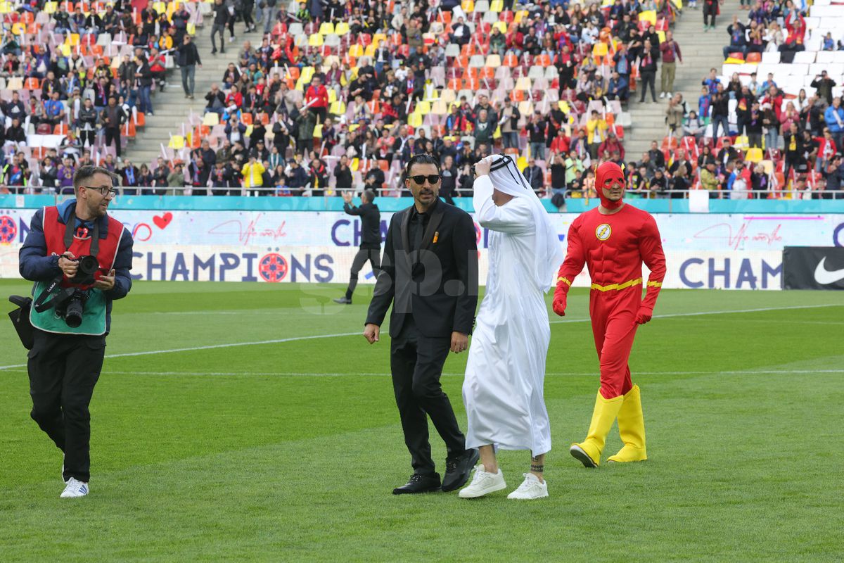 Presa internațională, reacție-fulger după imaginile cu jucătorii FCSB-ului: „Nu e gașca voastră”