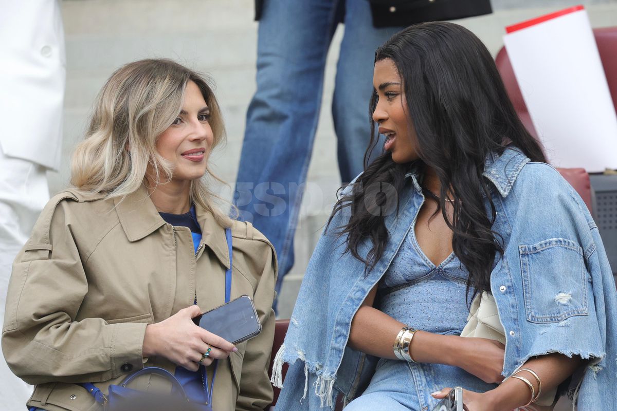 Soția lui Ngezana, vestimentație cu un detaliu inedit la FCSB - Universitatea Craiova