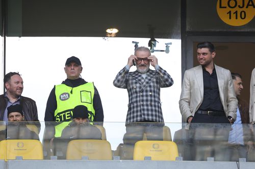 Teia Sponte, Mihai Mincu, Gigi Becali. FCSB, campioană Superligă 2024-2025. Foto: Ionuț Iordache (GSP.RO)