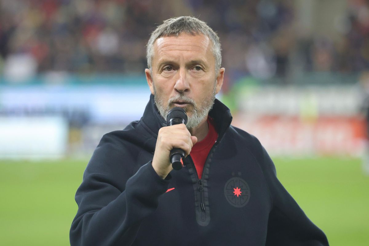 Ce s-a întâmplat în pauza petrecerii de titlu de la FCSB - Universitatea Craiova: „Așa cum v-am obișnuit”