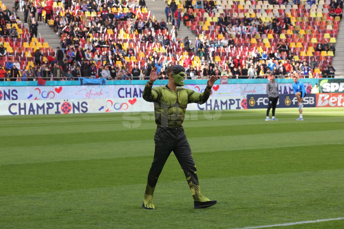 Rusescu n-a înțeles deghizarea unui campion de la FCSB: „Cred că a lipsit de la ședință”