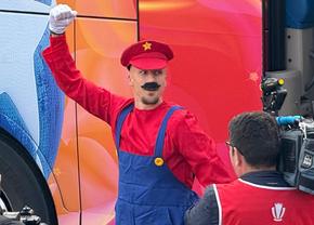 Imagini fabuloase » Jucătorii campioanei FCSB s-au deghizat pentru petrecerea de titlu