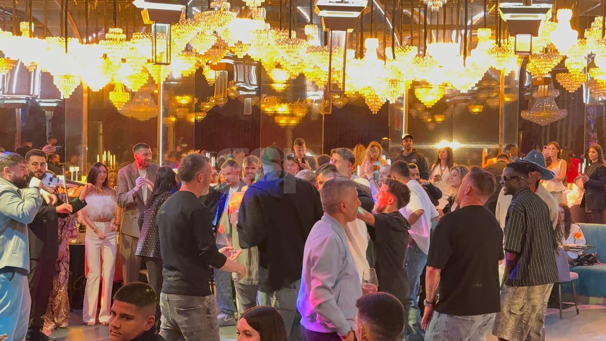 FCSB, petrecere în club