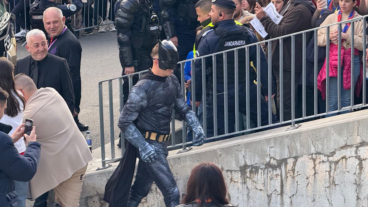 FCSB - Universitatea Craiova, fiesta roș-albastră » Ole, ola, salutați campioana! 10 detalii de la hora bucuriei FCSB