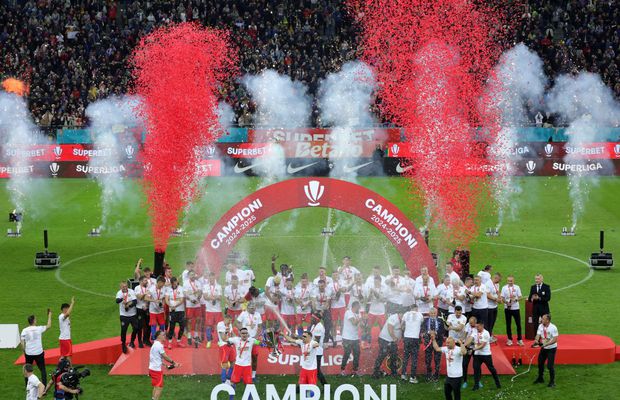 Imagini antologice » FCSB a primit trofeul de campioană