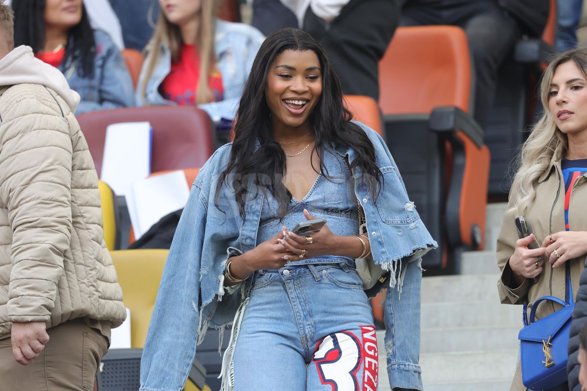 Mbali Malindi, soția lui Siyabonga Ngezana la FCSB - Universitatea Craiova