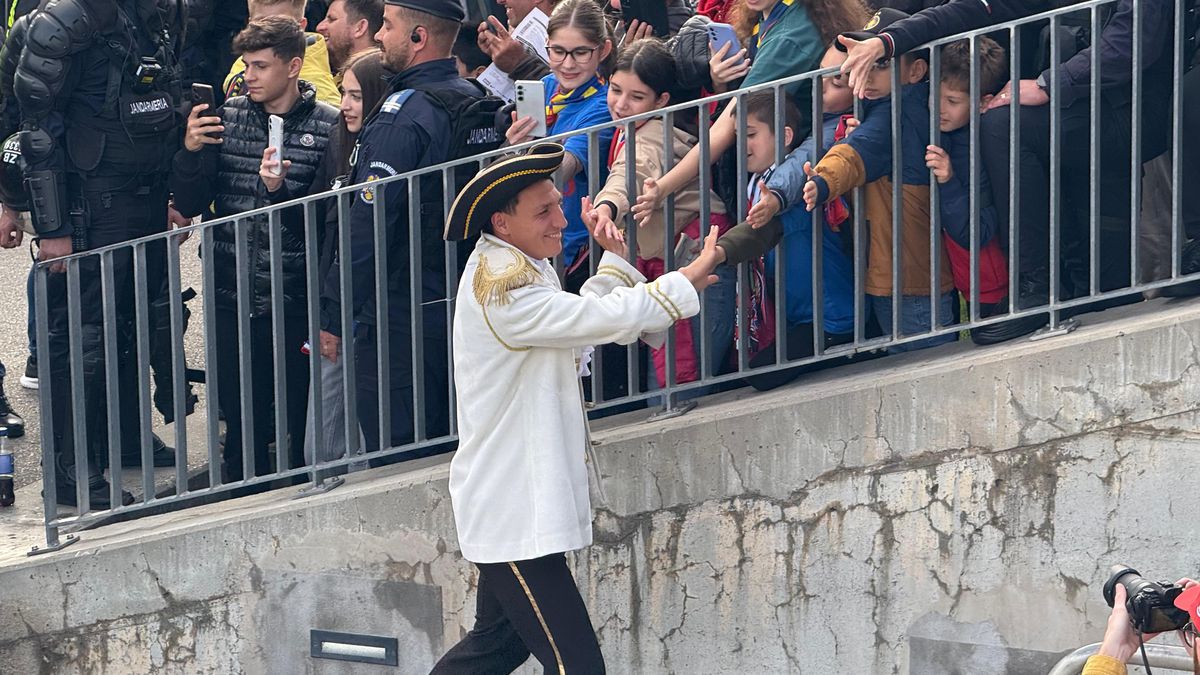 Jucătorii FCSB au venit deghizați în personaje din desenele animate