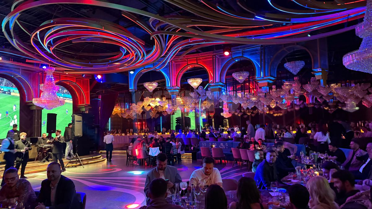 FCSB, petrecere în club