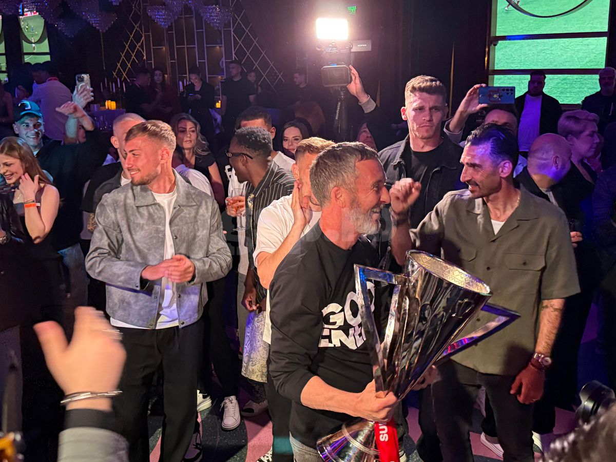 FCSB s-a mutat în club » Petrecere dezlănțuită a campionilor: imagini senzaționale cu MM, Chiricheș, Pintilii și Elias