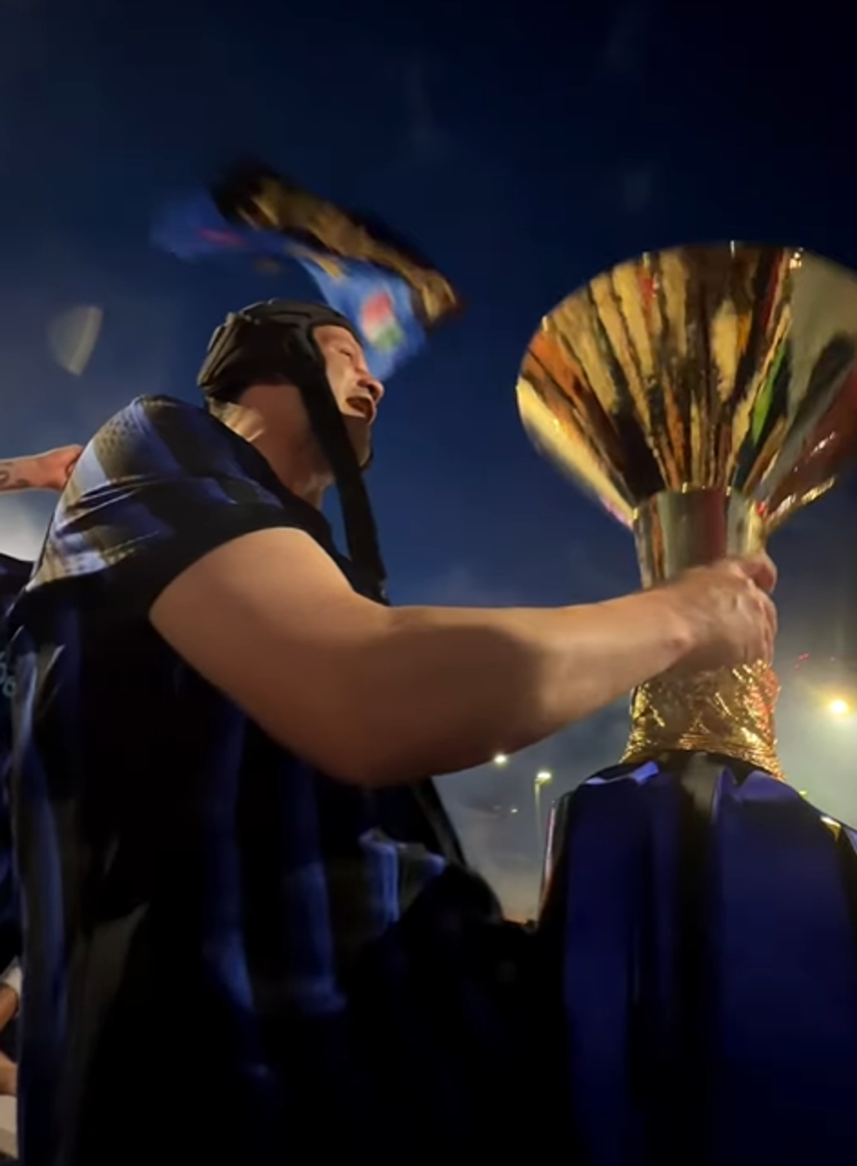 Paradă Inter după „dubla” cu Chivu