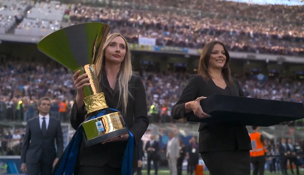 Inter - Verona, meci de sărbătoare pentru Chivu