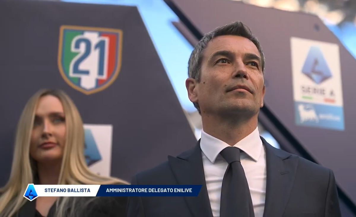 Cristi Chivu, după ce a ridicat trofeul de campion: „Jucătorii m-au împins acolo, eu nu voiam! Nu am nevoie de laude”