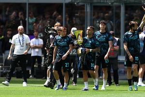 Inter - Verona » Echipa lui Cristi Chivu sărbătorește titlul pe „San Siro” + Vermeșan e rezervă la oaspeți