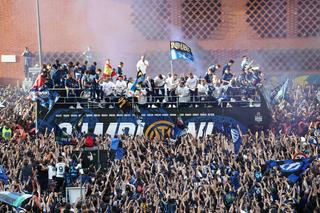 Cristi Chivu, descătușat la parada lui Inter! Accesoriul care a atras atenția, purtat de antrenor și de Marcus Thuram