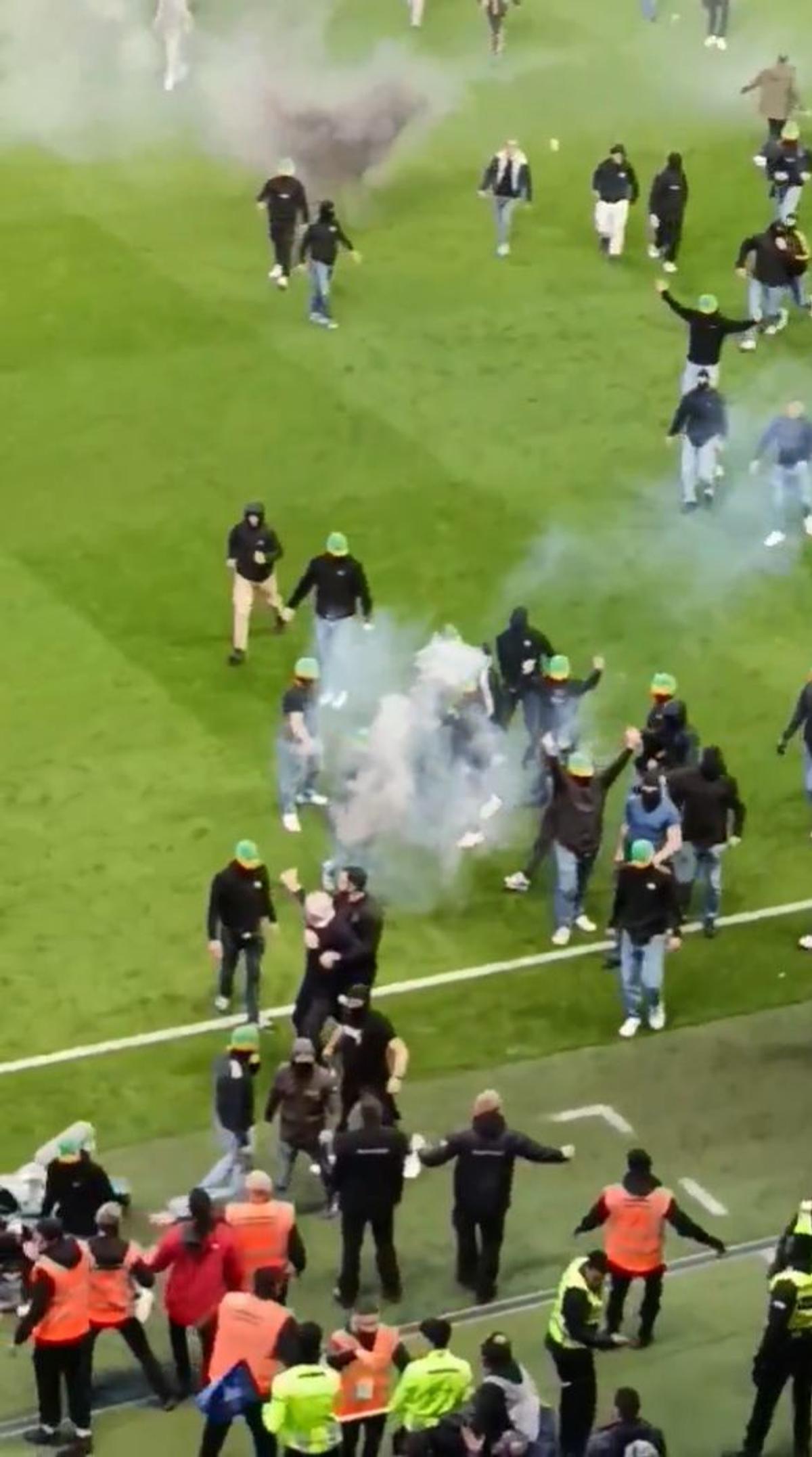 Suporterii au intrat pe teren la meciul lui Nantes