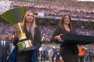 Inter s-a încurcat cu Verona, însă e sărbătoare la Milano » Cristi Chivu așteaptă trofeul