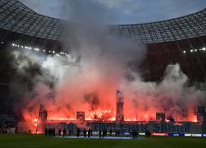Oltenii au aprins peluza la meciul de titlu din Bănie! Demersul organizatorilor, imediat după golul de 2-0