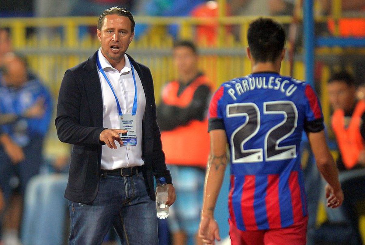 VIDEO Laurențiu Reghecampf reacționează dur după scandalul provocat de Pîrvulescu: „Pierdem timpul! Nu mă interesează. Nu am vorbit cu el”