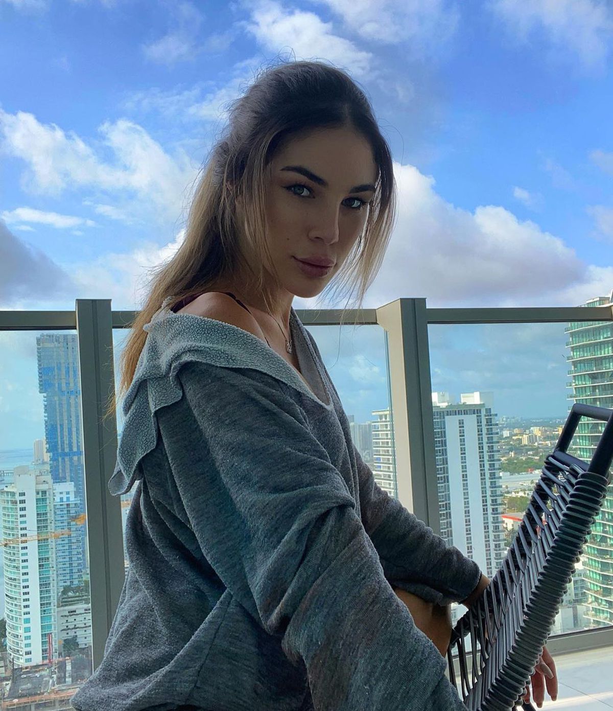 Imagine rară cu Ion Țiriac și unica lui fiică! Cum și-a sărbătorit „Megan Fox de România” tatăl miliardar, care a împlinit 84 de ani