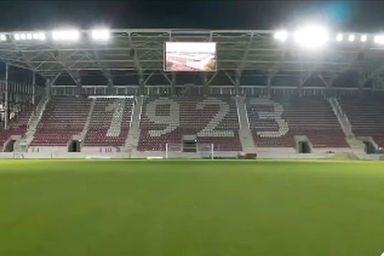 Primele probe de nocturnă la stadionul Giulești // foto: captură Facebook