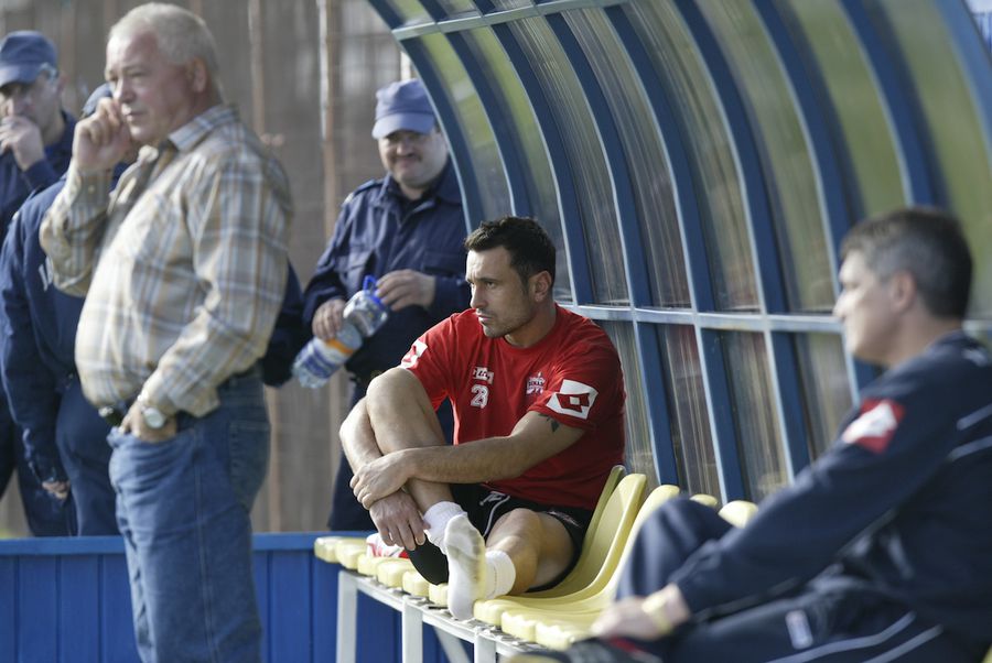 Cristi Munteanu, supărat pe banca lui Dinamo Interviu-eveniment cu Cristi Munteanu: „Am fost șocat cum țipa Iordănescu la Hagi și Popescu. Hagi stătea cu capul în jos, Popescu mai încerca să explice”