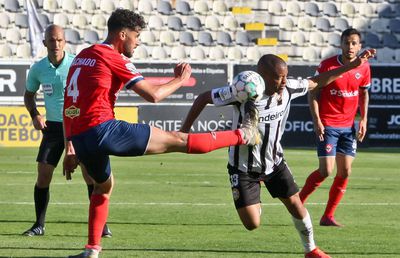 FCU Craiova, aproape de primul transfer în era Mutu » Se antrenează deja sub comanda „Briliantului”