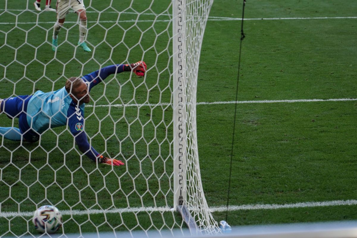 Basarab Panduru, elogii pentru un fotbalist de la Euro 2020: „N-am văzut în viața mea așa diferență. Și în ghips dacă intra, tot era mai bun decât ceilalți”