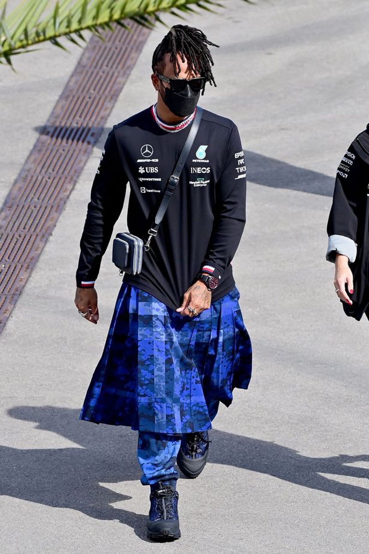 Lewis Hamilton, o nouă apariție inedită » Cum a apărut la Marele Premiu din Canada și o colecție cu cele mai inedite look-uri ale sale