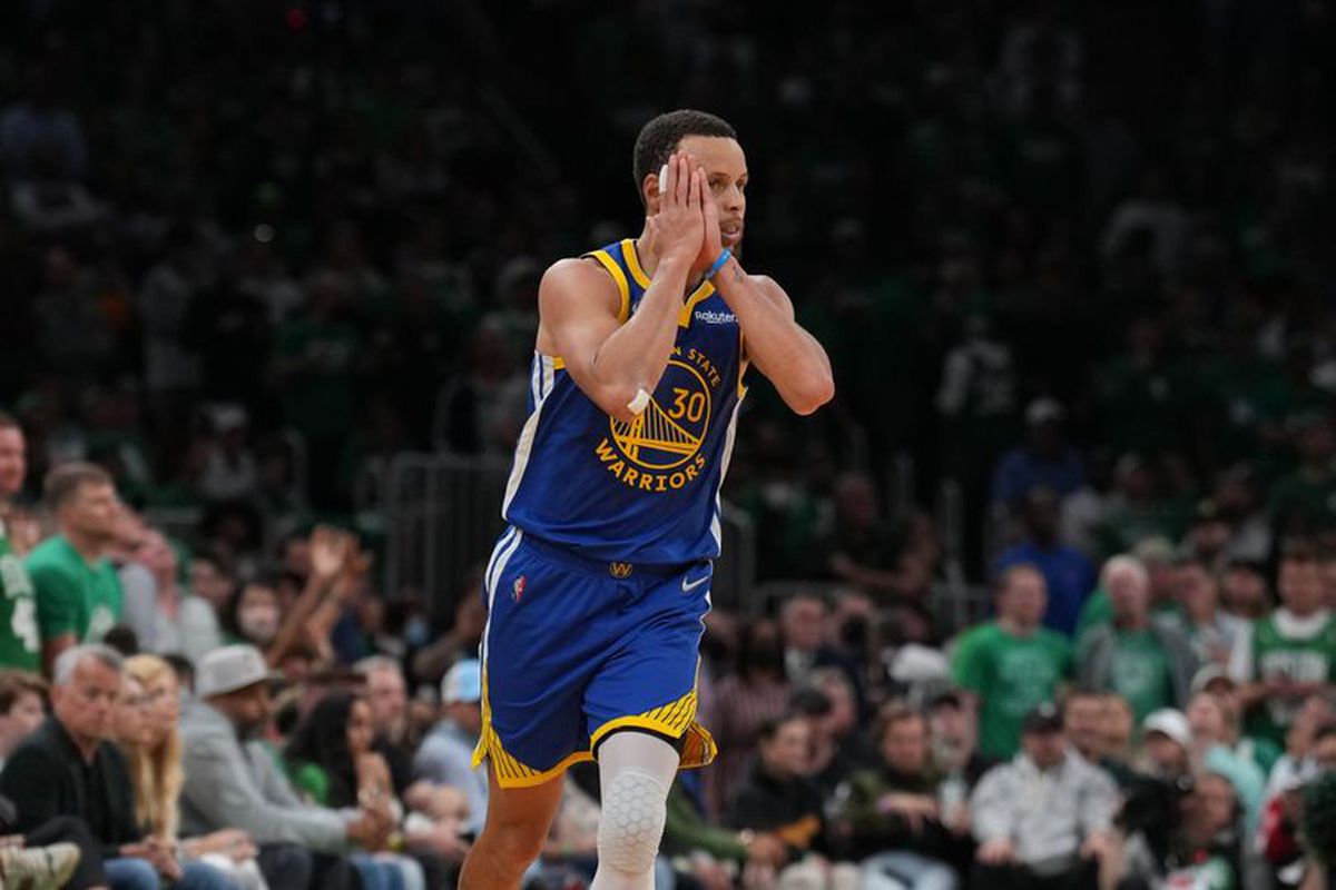 Dinastia Warriors! Golden State e din nou campioană NBA » Ridică trofeul chiar pe terenul lui Boston Celtics! Curry, MVP-ul finalei