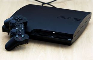 A rămas fără PlayStation în cantonamentul Farului: „Știu cine l-a luat. Avea probleme cu păcănelele...”