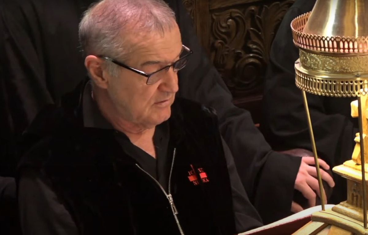 Gigi Becali a cântat la Sfânta Liturghie de la Patriarhie » Imagini inedite cu patronul FCSB
