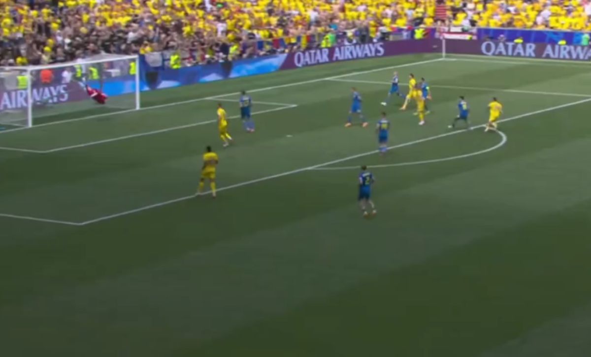 BOOM! Stanciu l-a executat pe Lunin din afara careului, cu un șut din prima, în România - Ucraina! „Execuție de mare maestru!”